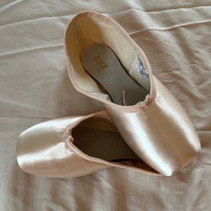 BLOCH Pointe Shoes
